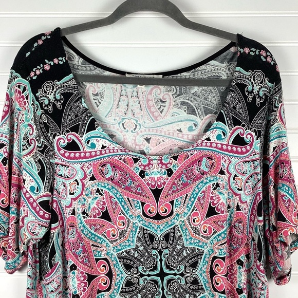 Rose & Olive Floral Short Sleeved Top -Size 1X - Picture 2 of 8